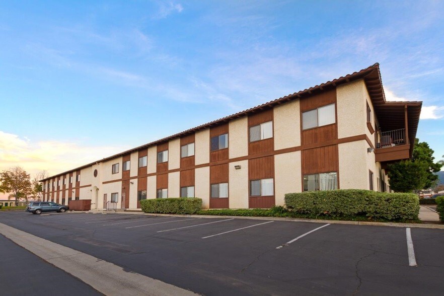 334 Via Vera Cruz, San Marcos, CA à louer - Photo de l’immeuble – Image 3 sur 15