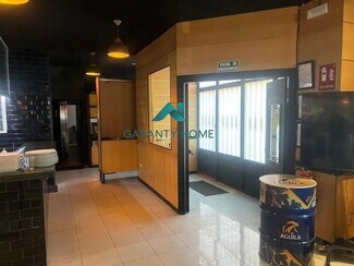 Plus de détails pour Local commercial à louer