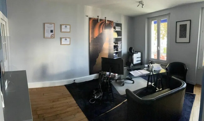 Plus de détails pour Bureau à louer