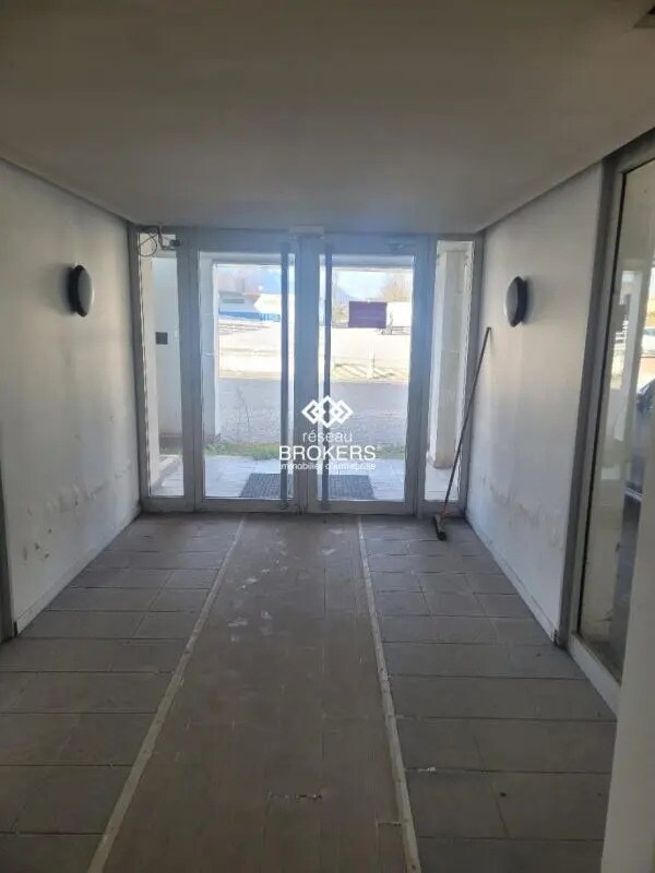 Bureau dans La Motte-Servolex à louer Hall d’entrée– Image 1 sur 9