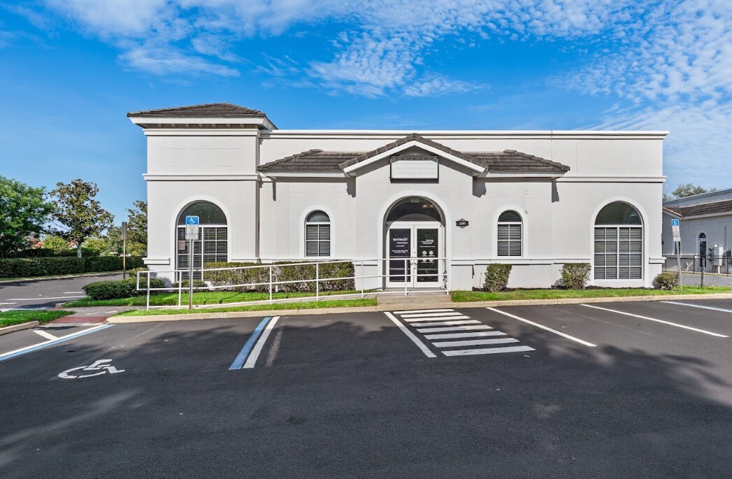 2285 N Central Ave, Kissimmee, FL à louer Photo de l’immeuble– Image 1 sur 14