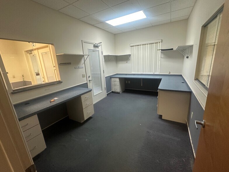 4611 NW 53rd Ave, Gainesville, FL à vendre - Photo intérieure – Image 3 sur 16