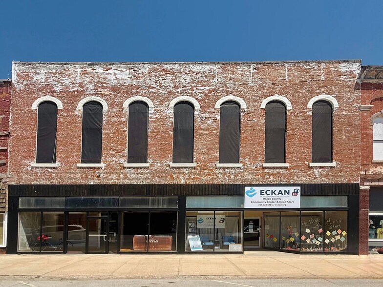 526 Market St, Osage City, KS à vendre - Photo de l’immeuble – Image 1 sur 21