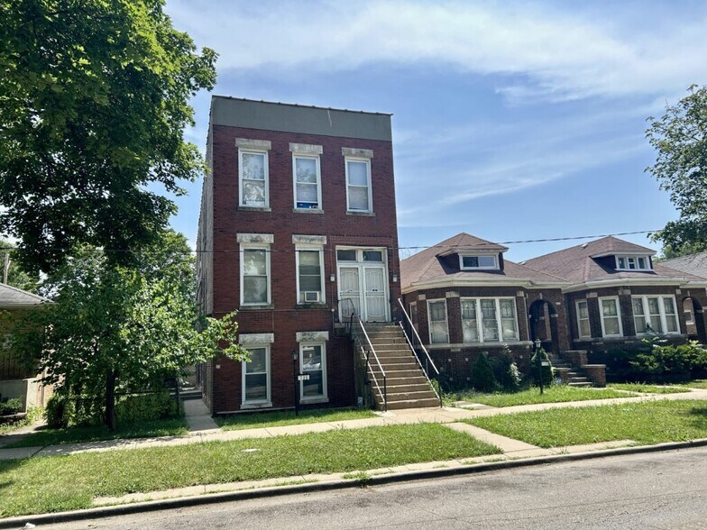 735 E 88th St, Chicago, IL à vendre - Photo principale – Image 1 sur 17