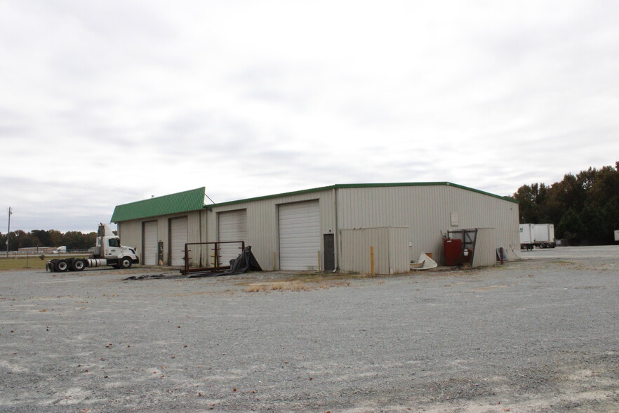 1693 Sadler Rd, Dunn, NC à vendre - Photo de l’immeuble – Image 3 sur 3