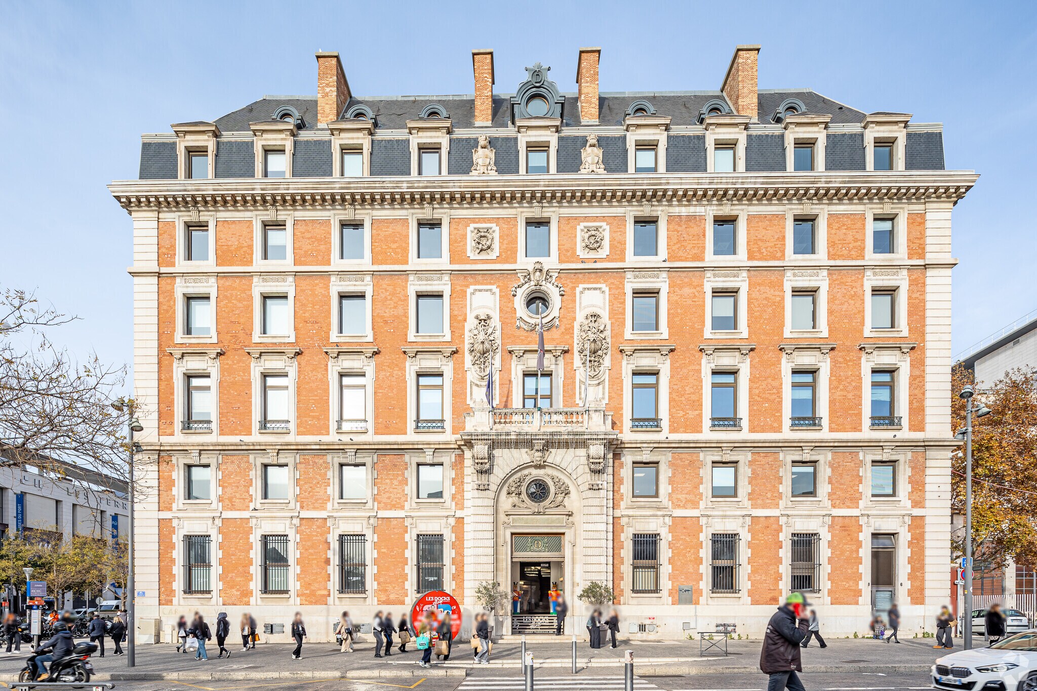 10 Place De La Joliette, Marseille à louer Photo principale– Image 1 sur 60