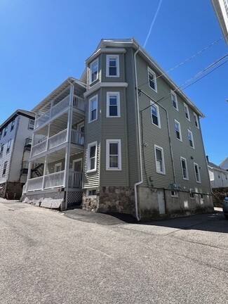 Plus de détails pour 8 White Ave, Chestnut Hill, MA - Logement à vendre
