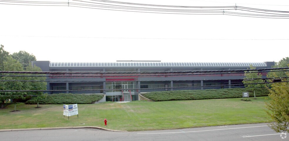 200 Centennial Ave, Piscataway, NJ à louer - Photo de l’immeuble – Image 2 sur 15