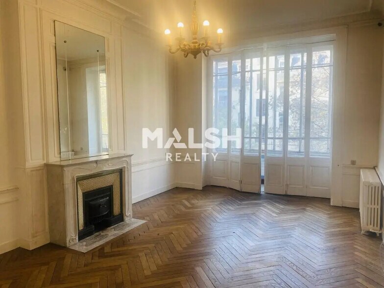 Bureau dans Lyon à louer - Photo de l’immeuble – Image 2 sur 10