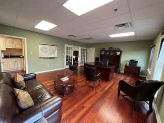 Plus de détails pour 6049-6057 Kellers Church Rd, Pipersville, PA - Bureau/Local commercial à louer