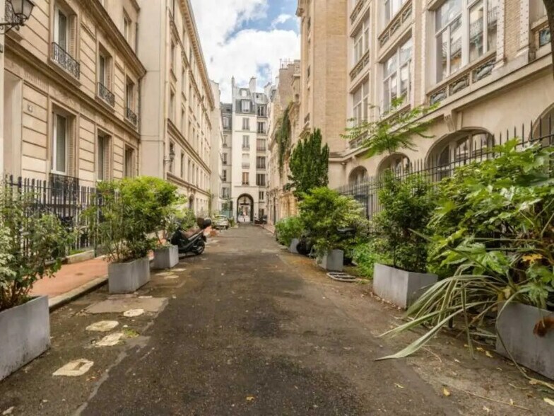 4-6 Cité Monthiers, Paris à louer - Photo de l’immeuble – Image 1 sur 13