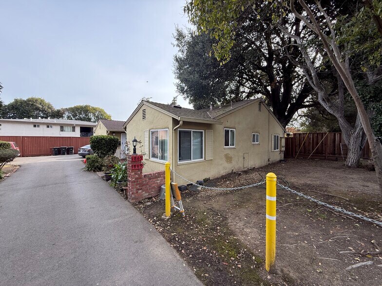1859 Woodland Ave, East Palo Alto, CA à vendre - Photo de l’immeuble – Image 2 sur 7
