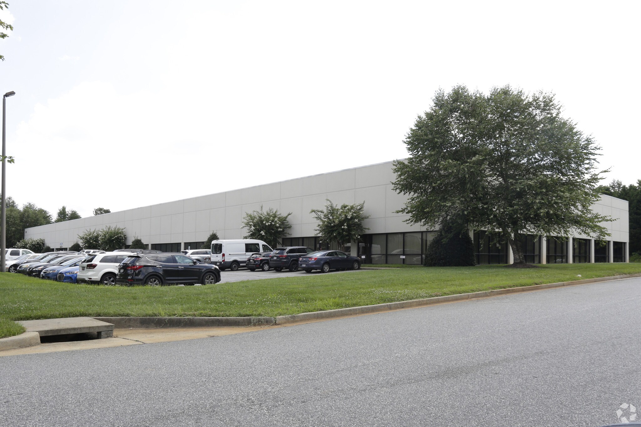 111 Corporate Dr, Spartanburg, SC à louer Photo de l’immeuble– Image 1 sur 4