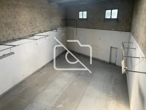 Local d'activités dans Crosne à vendre - Photo de l’immeuble – Image 1 sur 2