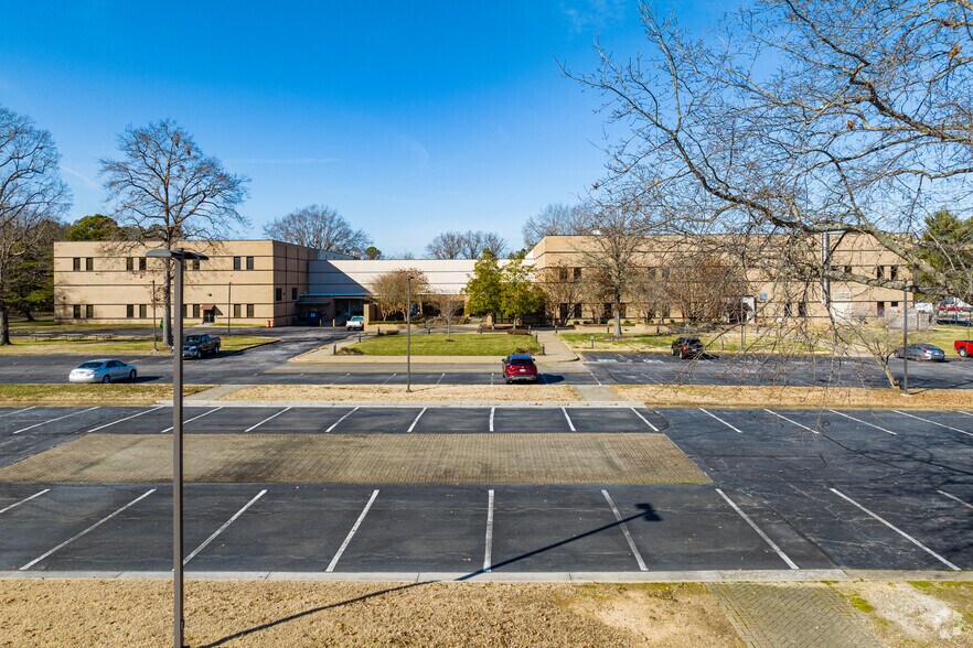 13203 N Enon Church Rd, Chester, VA à vendre - Photo principale – Image 1 sur 16