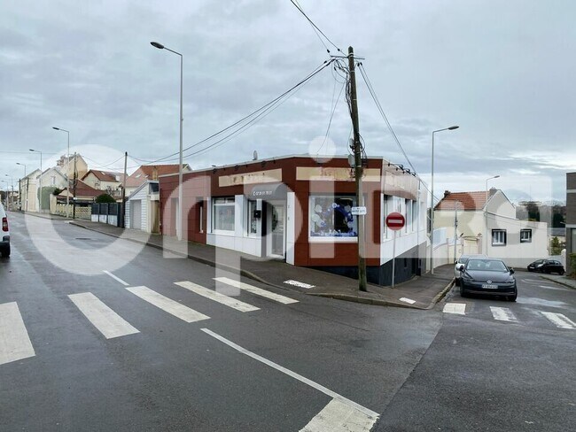 Plus de détails pour Local commercial à vendre