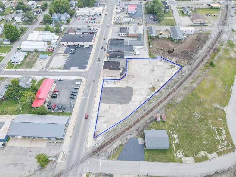 1553 Broad St, New Castle, IN à louer - Photo de l’immeuble – Image 2 sur 19
