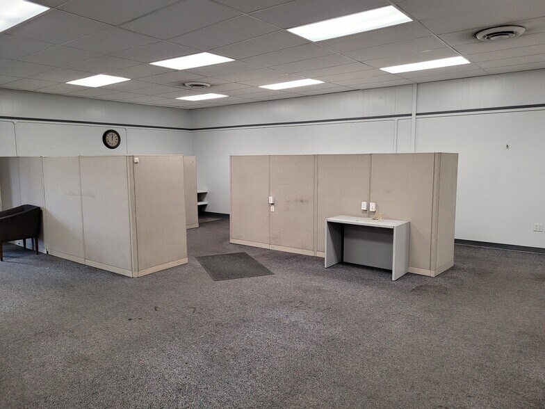 1900 W Muhammad Ali Blvd, Louisville, KY à louer - Photo de l’immeuble – Image 3 sur 14