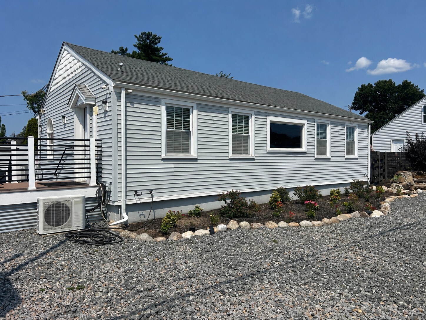 1647 Post Rd, Warwick, RI à vendre Photo de l’immeuble– Image 1 sur 11