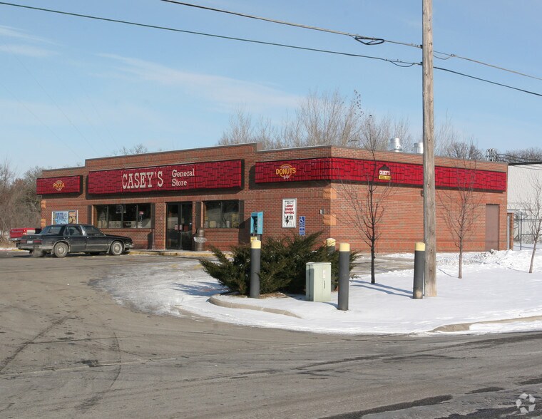 656 Lincoln Ave SE, Saint Cloud, MN à vendre - Photo de l’immeuble – Image 2 sur 9