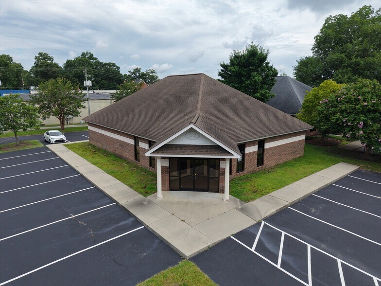 3450 S Contentnea St, Farmville, NC à vendre - Photo principale – Image 1 sur 22