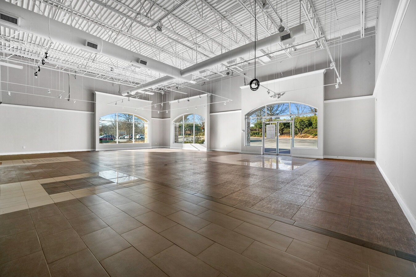 1999 Mall Of Georgia Blvd, Buford, GA 30519 - Lot A -  - Photo intérieure - Image 1 of 6