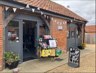 Plus de détails pour The St, Wickmere - Local commercial à louer