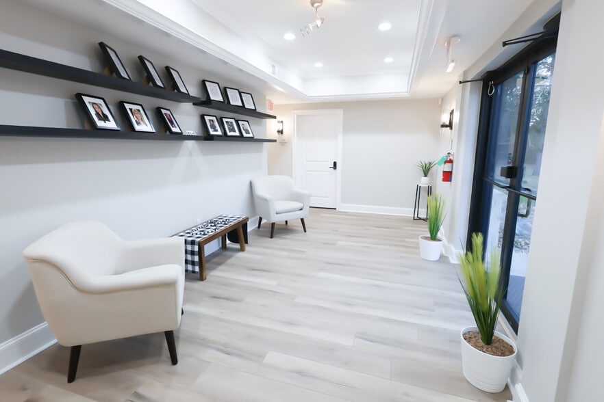 506 Honea Egypt Rd, Magnolia, TX à louer - Photo intérieure – Image 1 sur 7