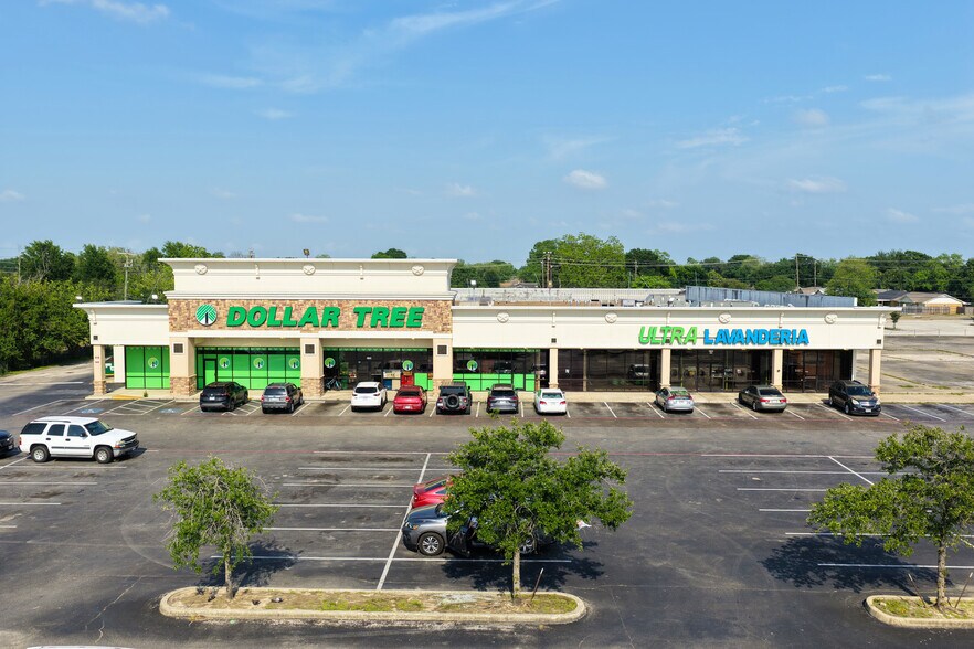 2731-2801 Red Bluff Rd, Pasadena, TX à louer - Photo de l’immeuble – Image 2 sur 7