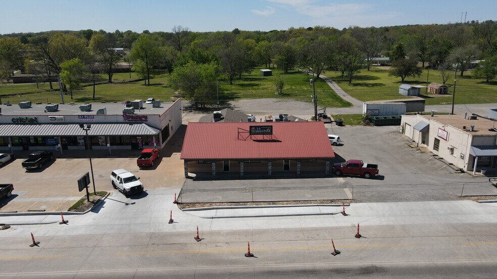 1310 S Muskogee Ave, Tahlequah, OK à vendre - Photo de l’immeuble – Image 2 sur 31