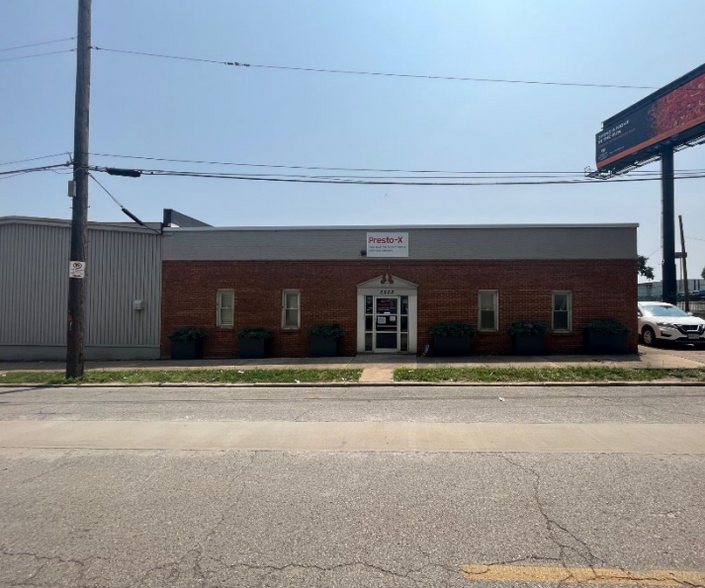 3952 Clayton Ave, Saint Louis, MO à louer - Photo de l’immeuble – Image 2 sur 5