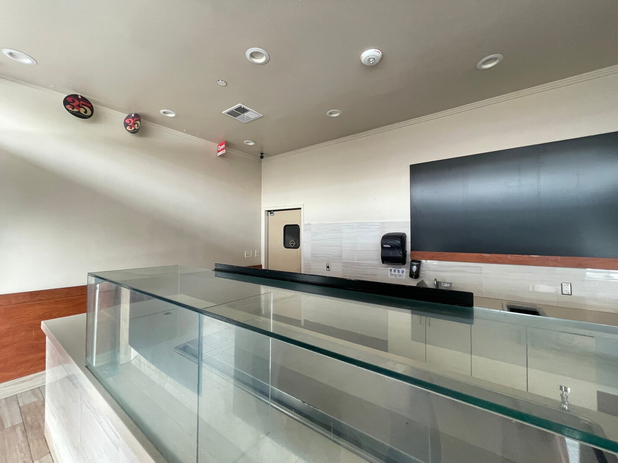 2086 Newpark Mall, Newark, CA à louer Photo intérieure– Image 1 sur 1