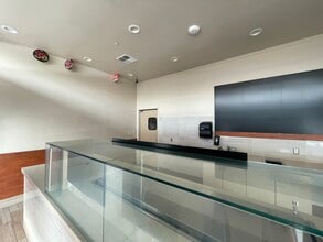 2086 Newpark Mall, Newark, CA à louer Photo intérieure– Image 1 sur 1