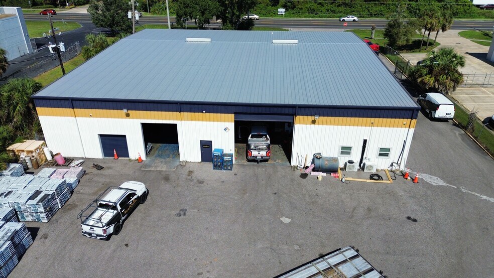 3500 Silver Star Rd, Orlando, FL à louer - Photo de l’immeuble – Image 3 sur 6