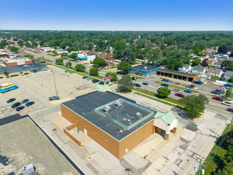 13545 Eureka Rd, Southgate, MI à vendre - Photo de l’immeuble – Image 3 sur 6