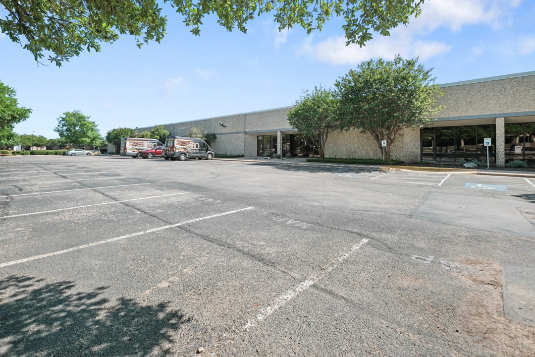 4150 Freidrich Ln, Austin, TX à louer Photo de l’immeuble– Image 1 sur 23