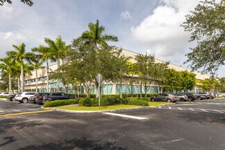 Plus de détails pour 5875 Nw 163rd St, Miami Lakes, FL - Bureau à louer