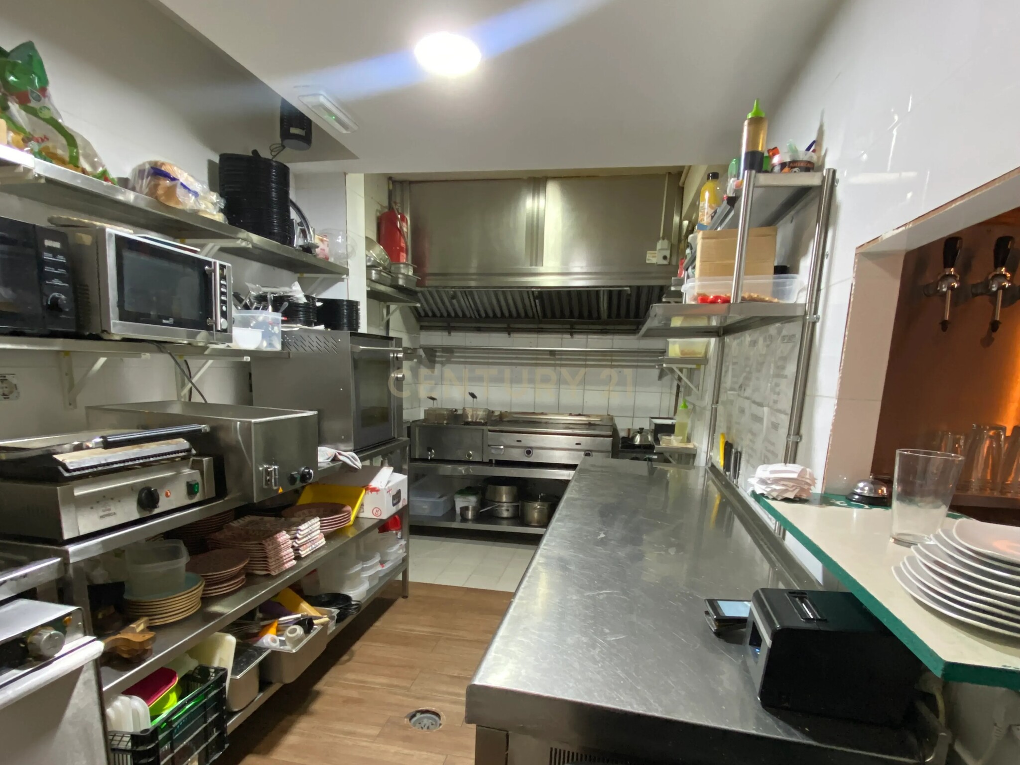 Local commercial dans Majadahonda, Madrid à louer Plan d’étage– Image 1 sur 2