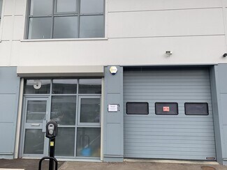 Plus de détails pour Ampress Ln, Lymington - Industriel/Logistique à louer