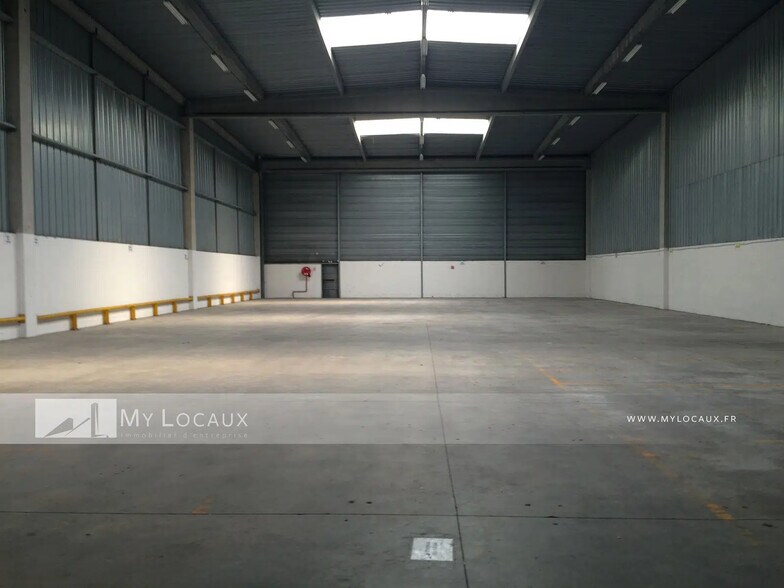 Industriel/Logistique dans Herblay-sur-Seine à louer - Photo de l’immeuble – Image 1 sur 5