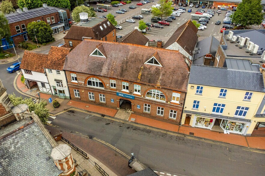 High St, Chesham à vendre - Photo de l’immeuble – Image 3 sur 29