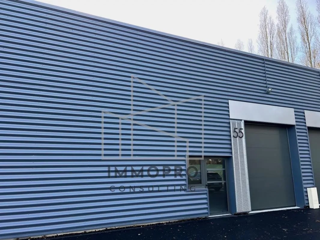 Local commercial dans Oissel à vendre Photo de l’immeuble– Image 1 sur 7