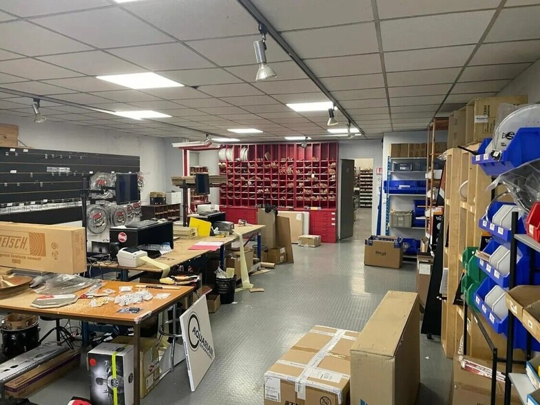 Local d'activités dans Aulnay-sous-Bois à vendre - Photo intérieure – Image 2 sur 10