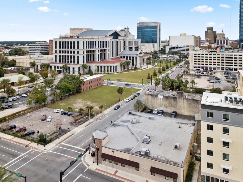 630 W Adams St, Jacksonville, FL à louer - Photo de l’immeuble – Image 2 sur 4
