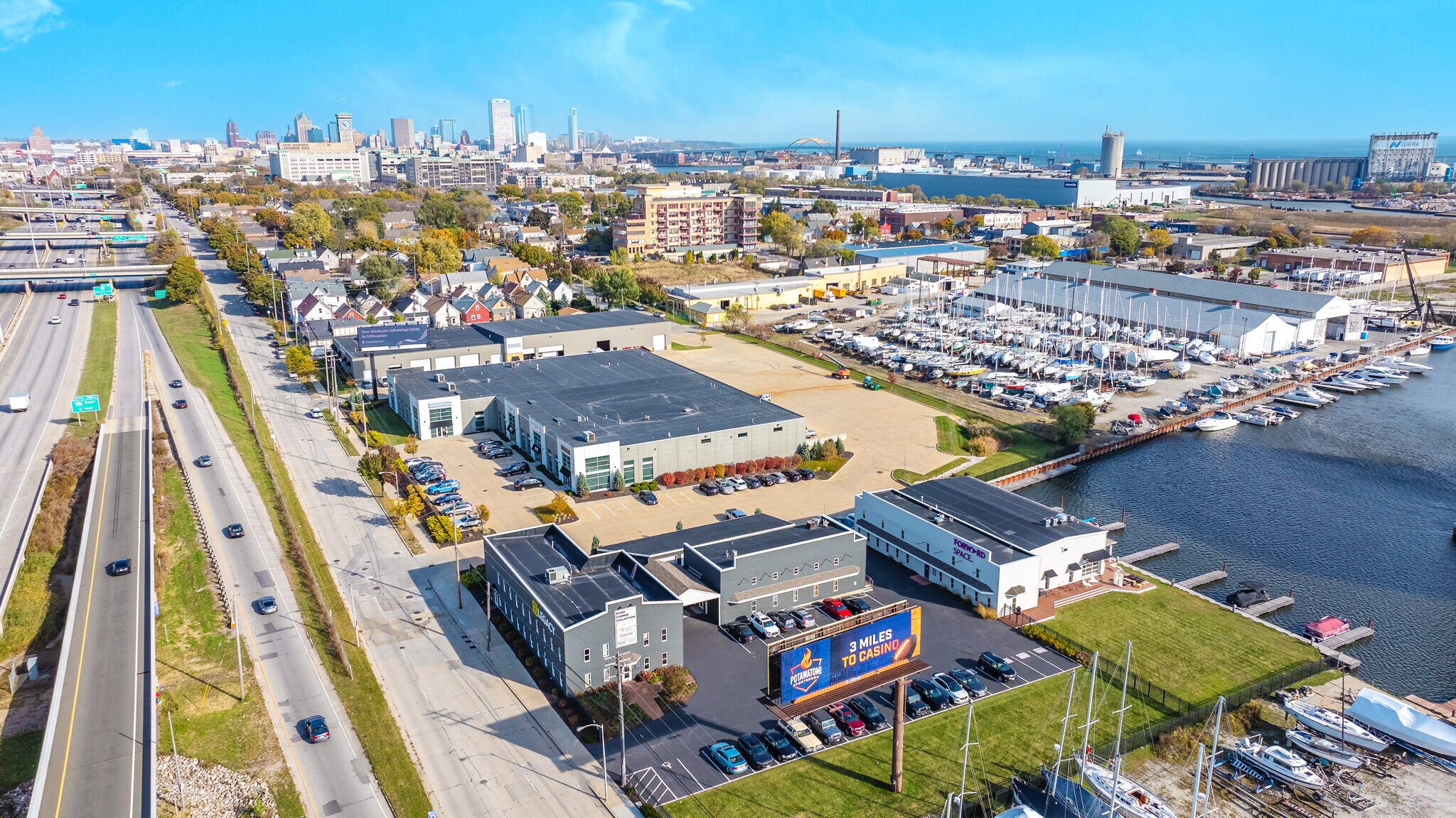 Harbor District Portfolio portefeuille de 5 biens à vendre sur LoopNet.fr Aérien– Image 1 sur 9