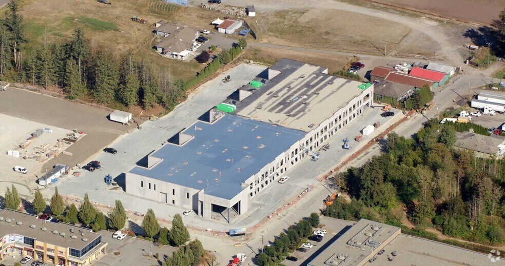15355 68 Ave, Surrey, BC à vendre - Photo de l’immeuble – Image 2 sur 7