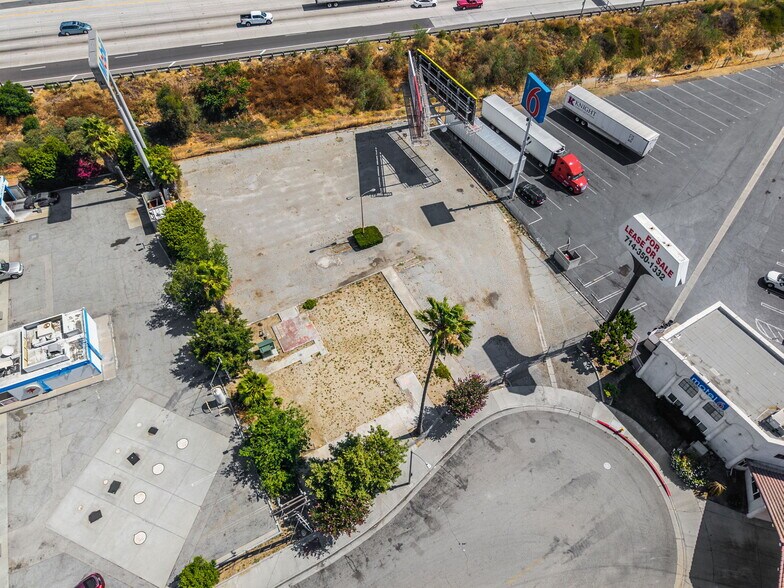 1225 Durfee, South El Monte, CA à louer - Photo de l’immeuble – Image 1 sur 13