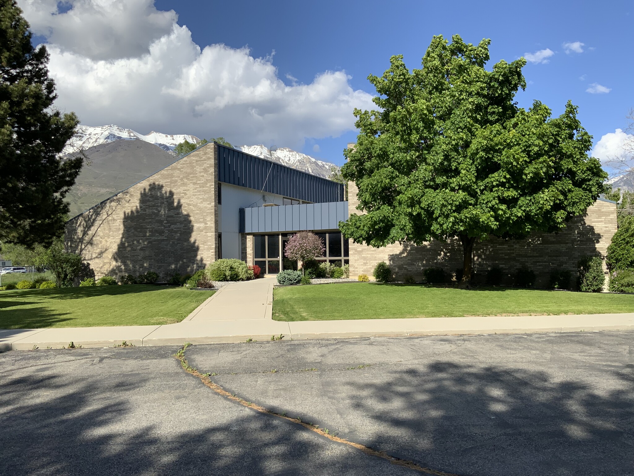 1778 N State St, Orem, UT à vendre Photo de l’immeuble– Image 1 sur 10