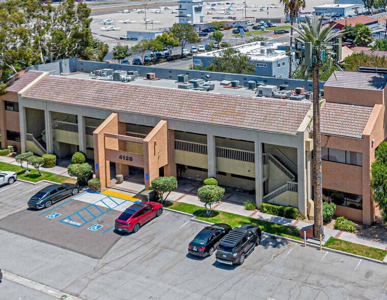 4128 W Commonwealth Ave, Fullerton, CA à vendre - Photo de l’immeuble – Image 2 sur 7