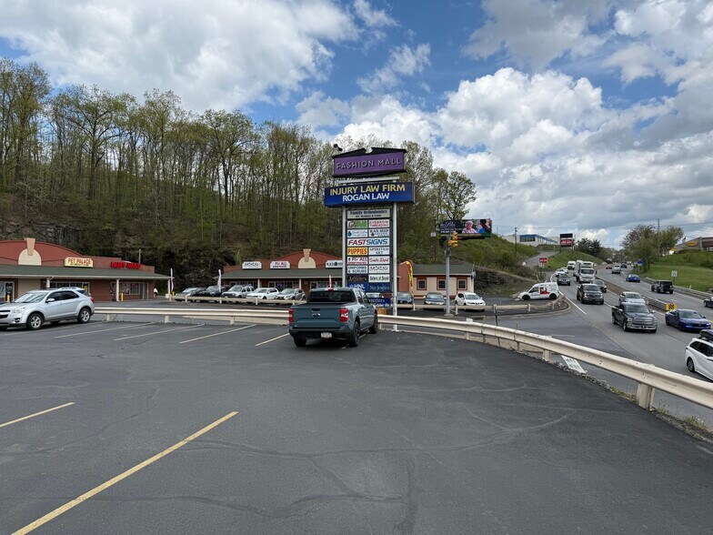205-235 Scranton Carbondale Hwy, Scranton, PA à louer - Photo de l’immeuble – Image 3 sur 9